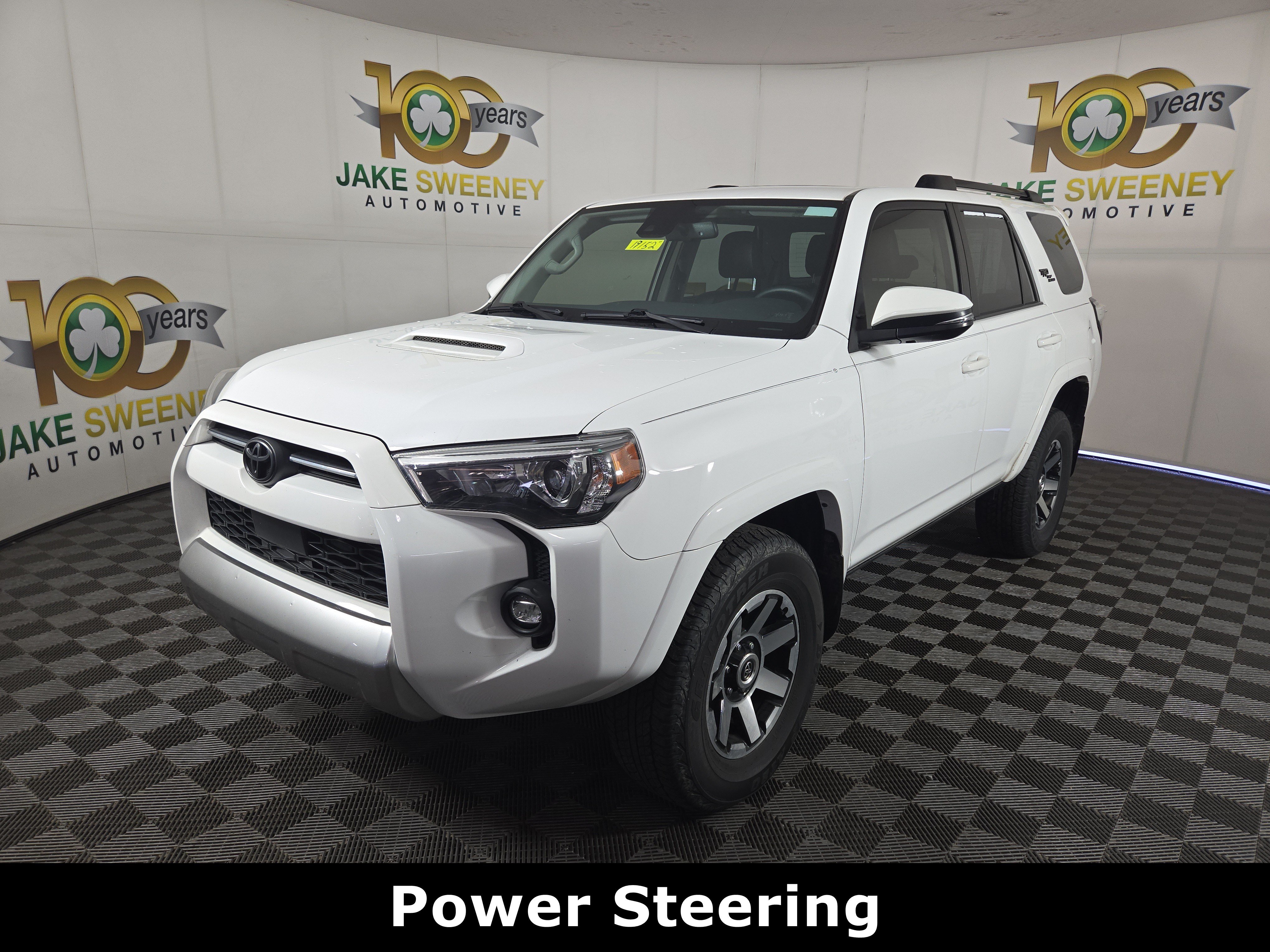 Used 2022 Toyota 4Runner TRD Off-Road Premium w/ Moonroof Package AWD/4WD image 3