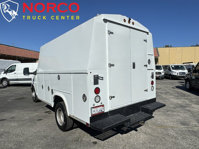 Used 2019 Chevrolet Express 3500 w/ Power Convenience Package RWD image 10