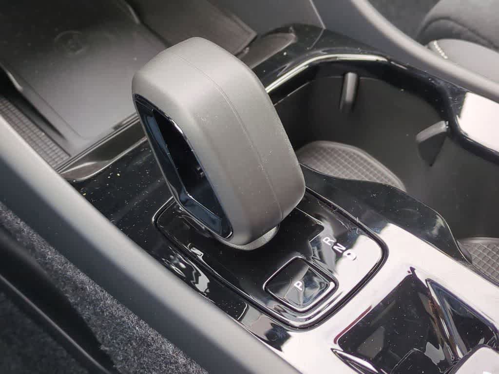 New 2026 Volvo XC40 B5 Ultra w/ Protection Package Premier AWD/4WD image 32