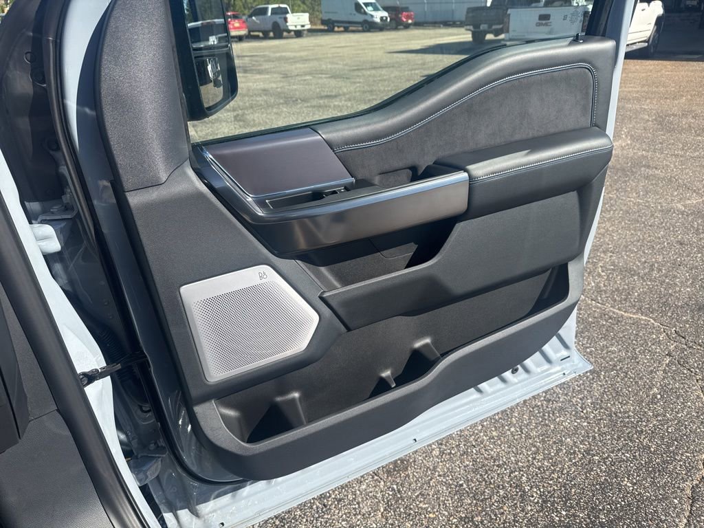 New 2026 Ford F250 Platinum image 26