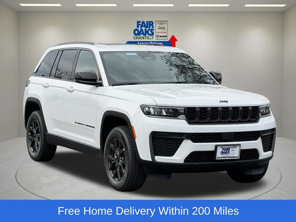 New 2026 Jeep Grand Cherokee Altitude AWD/4WD image 1