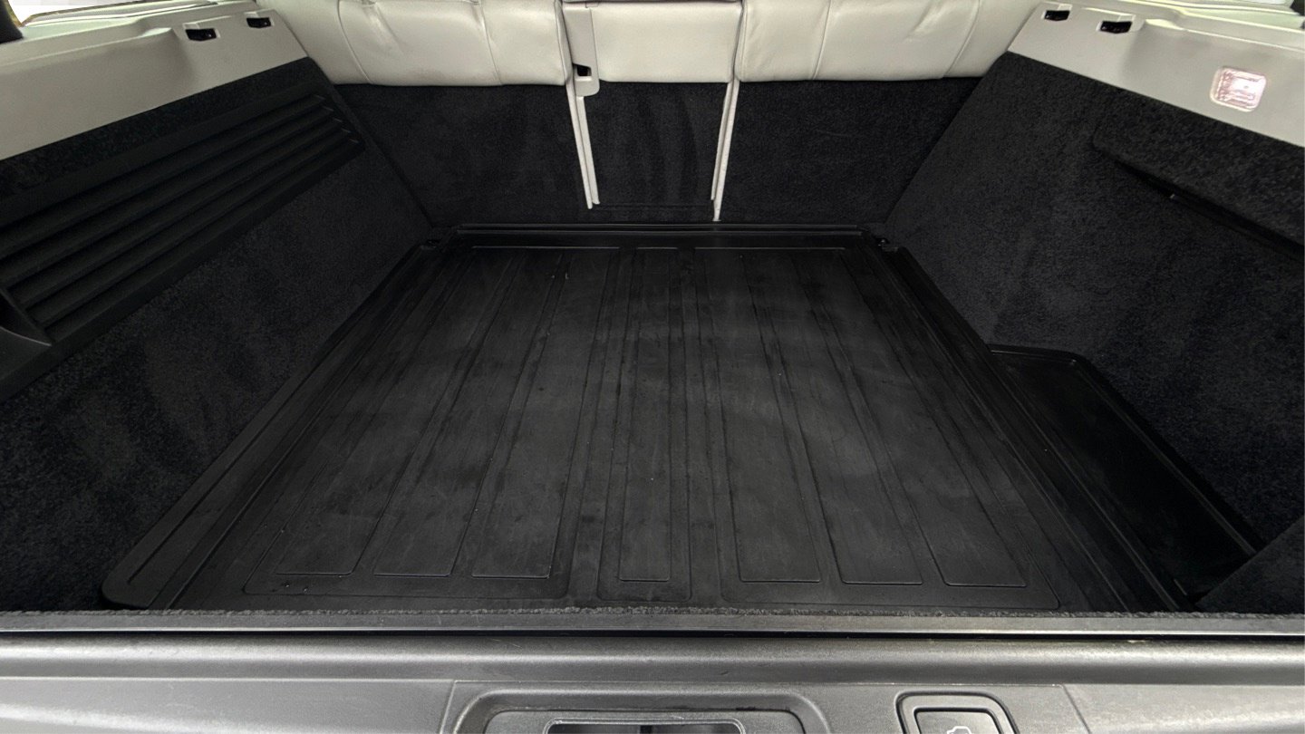 Used 2016 Land Rover Range Rover HSE image 56