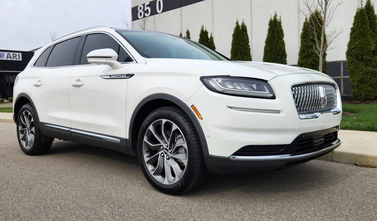 Used 2021 Lincoln Nautilus Reserve w/ Equipment Group 201A image 6