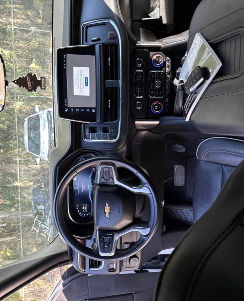 Used 2023 Chevrolet Tahoe Premier image 7