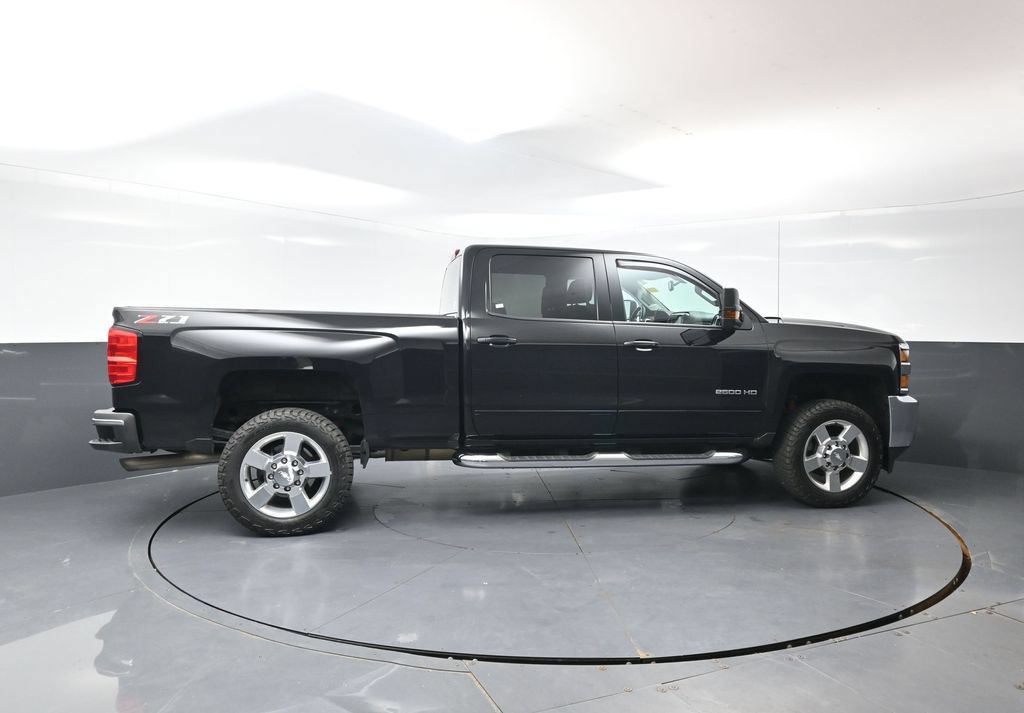 Used 2019 Chevrolet Silverado 2500 LT w/ All Star Edition AWD/4WD image 4