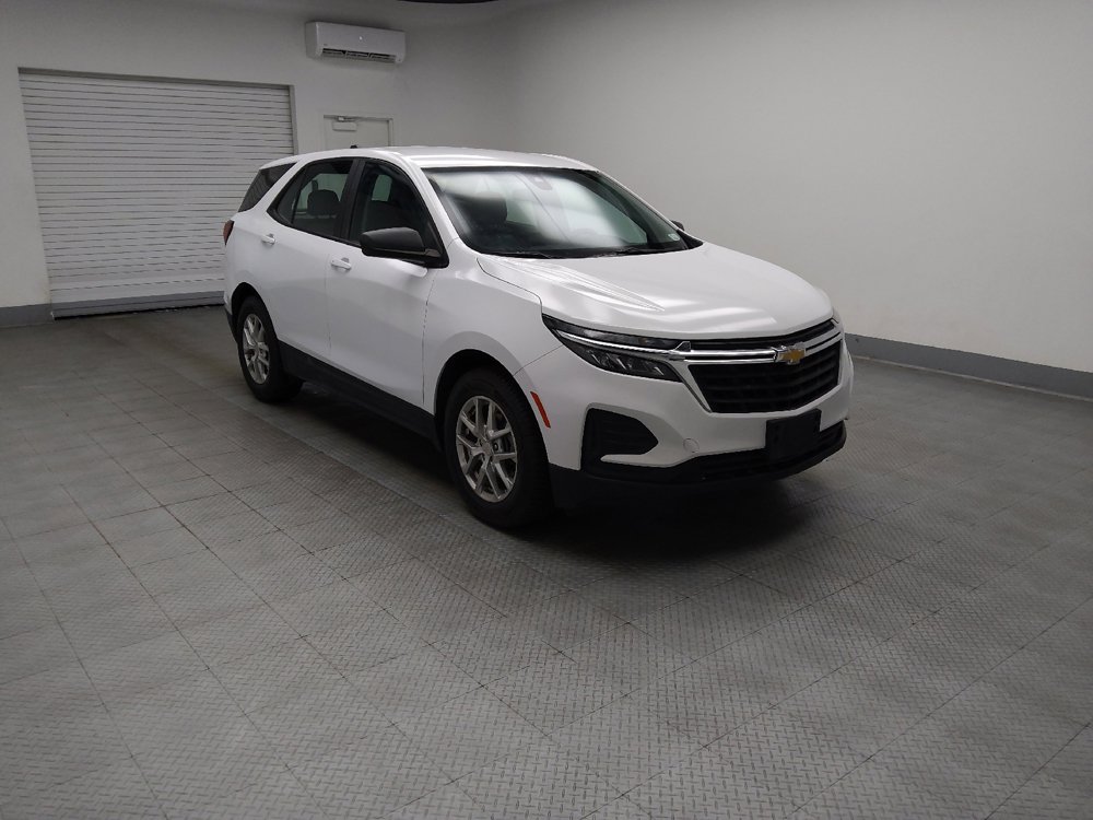 Used 2022 Chevrolet Equinox LS FWD image 11