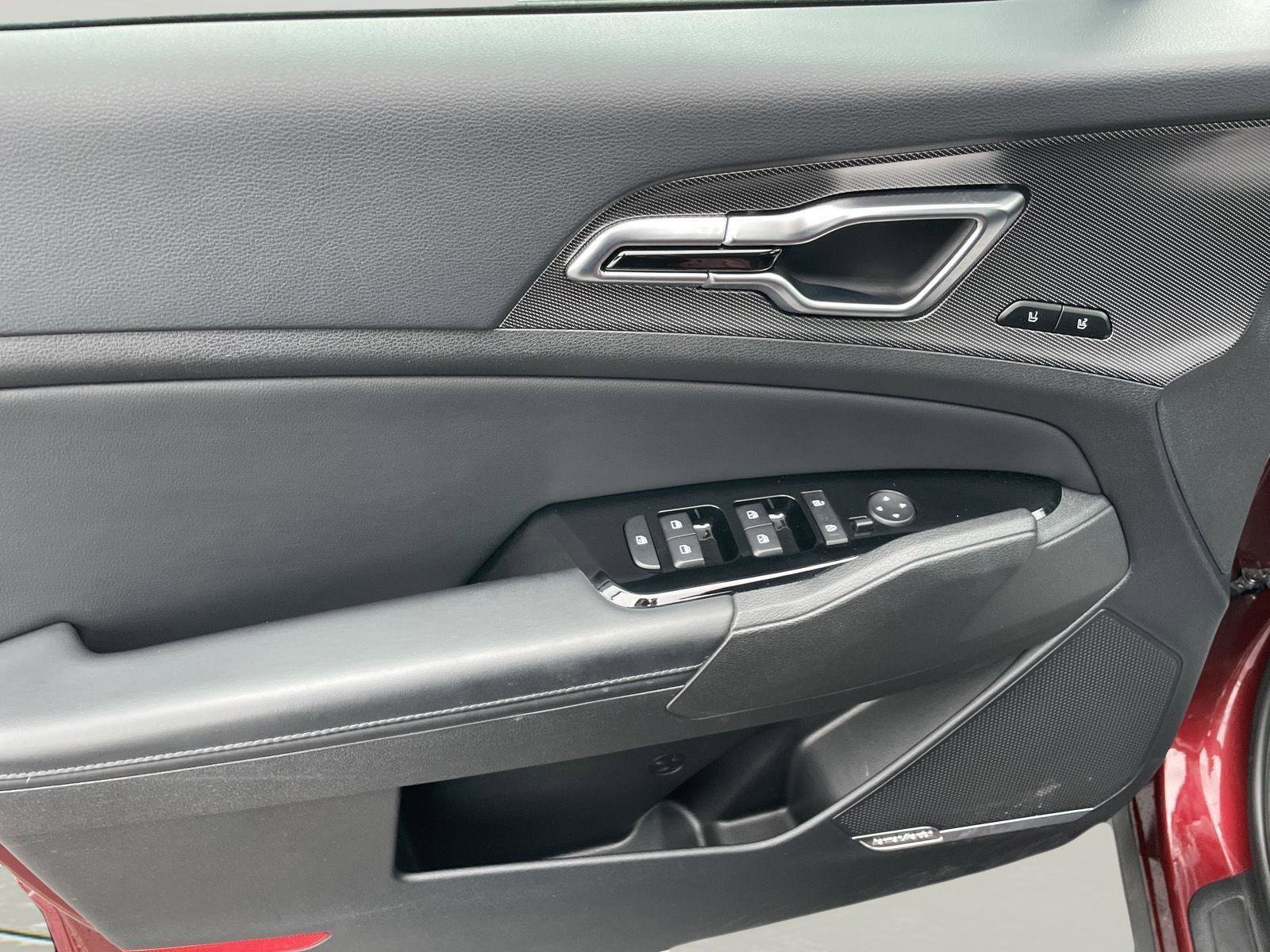 Used 2023 Kia Sportage SX Prestige image 23