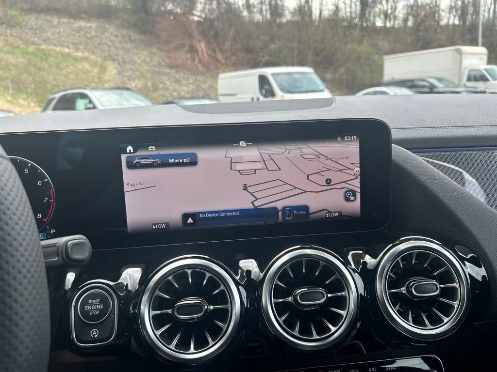 New 2026 Mercedes-Benz GLA 35 AMG 4MATIC image 21