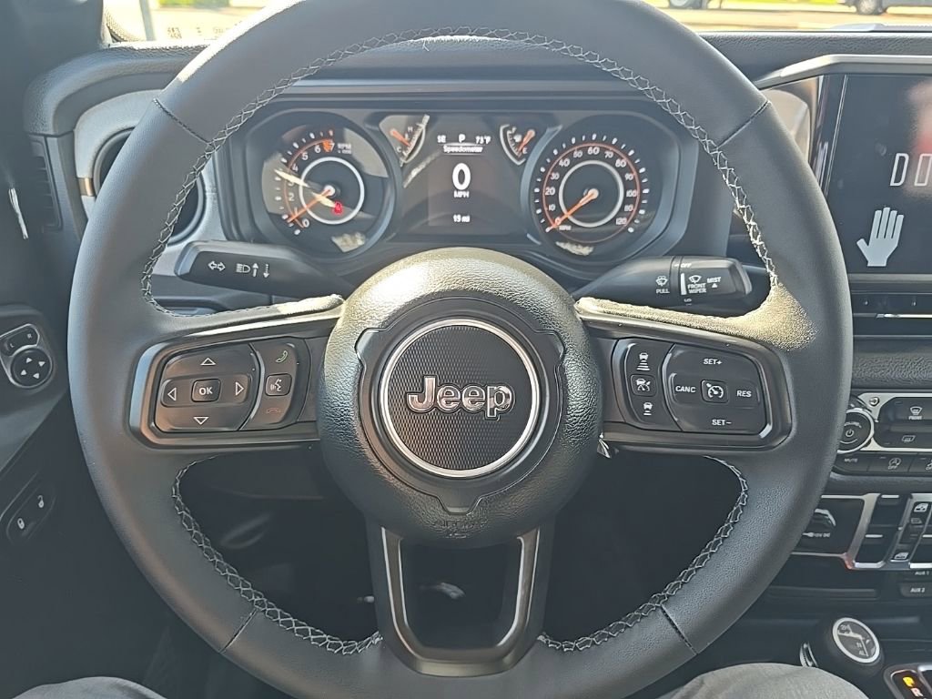 New 2025 Jeep Gladiator Sport image 28