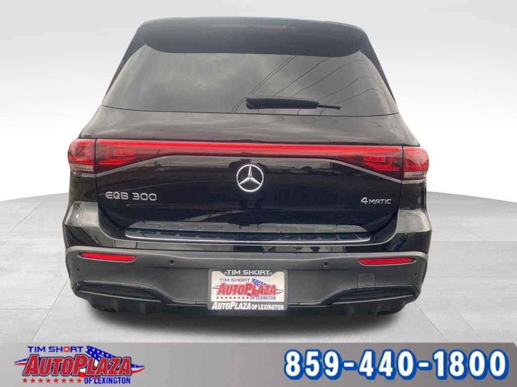 Used 2023 Mercedes-Benz EQB 300 4MATIC image 11