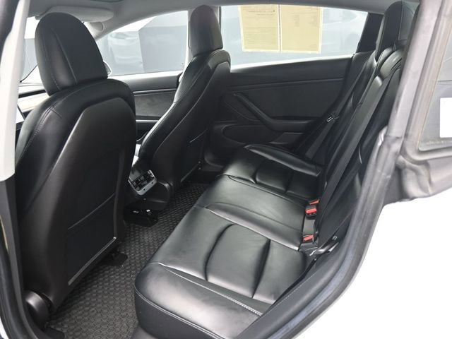 Used 2019 Tesla Model 3 Standard Range Plus image 14