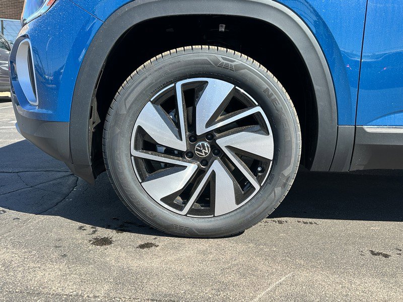 New 2025 Volkswagen Atlas SEL image 6
