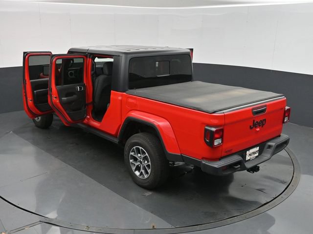 Used 2024 Jeep Gladiator Sport AWD/4WD image 46