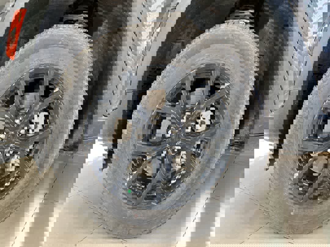 Used 2024 Jeep Grand Cherokee Altitude image 10