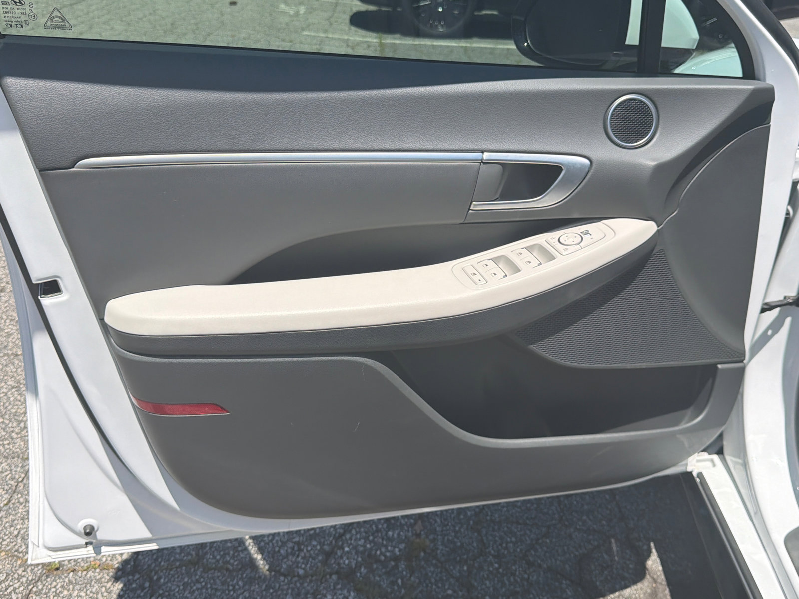 Used 2025 Hyundai Sonata SEL FWD image 11