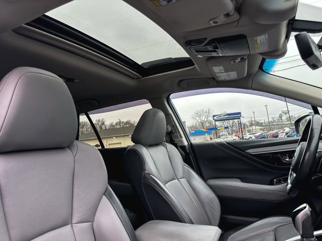 Used 2022 Subaru Outback Limited image 25