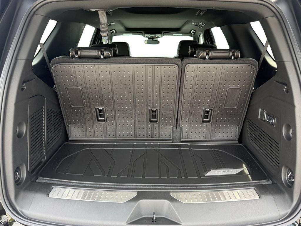 New 2026 Chevrolet Tahoe Premier w/ Sun And Tow Package AWD/4WD image 14