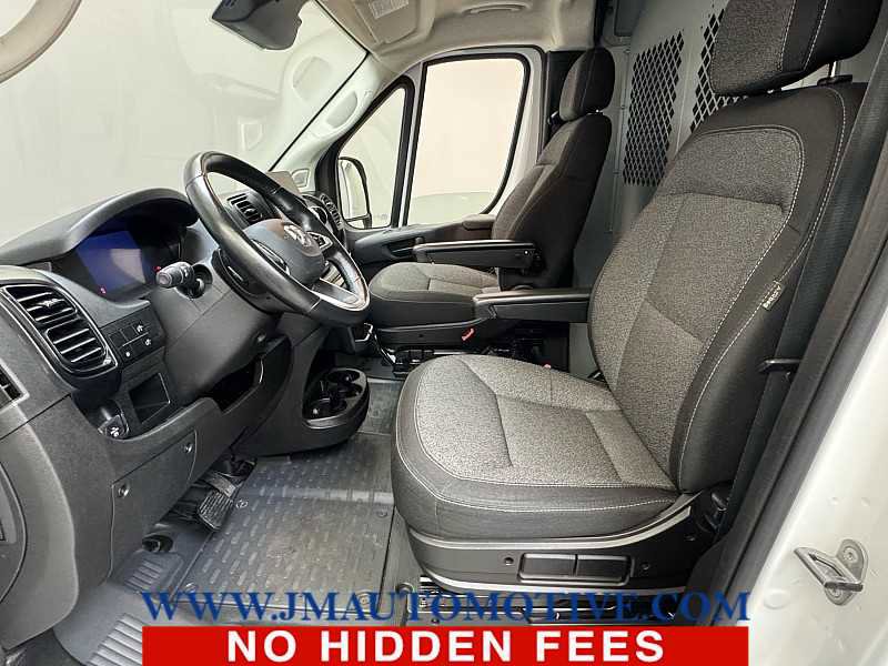 Used 2024 RAM ProMaster 2500 w/ Premium Convenience Group FWD image 17