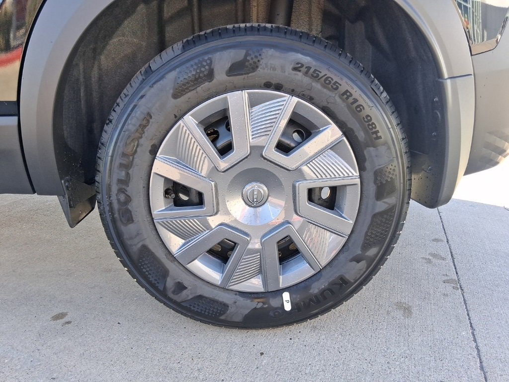 New 2026 Nissan Kicks S image 23