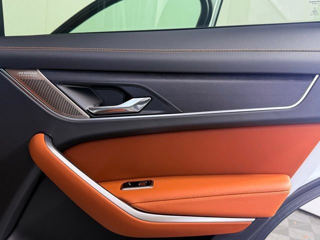 New 2026 Jaguar F-PACE R-Dynamic S AWD/4WD image 32