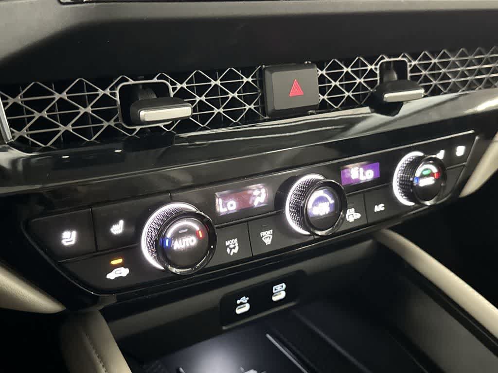 Used 2023 Honda Accord Touring image 19