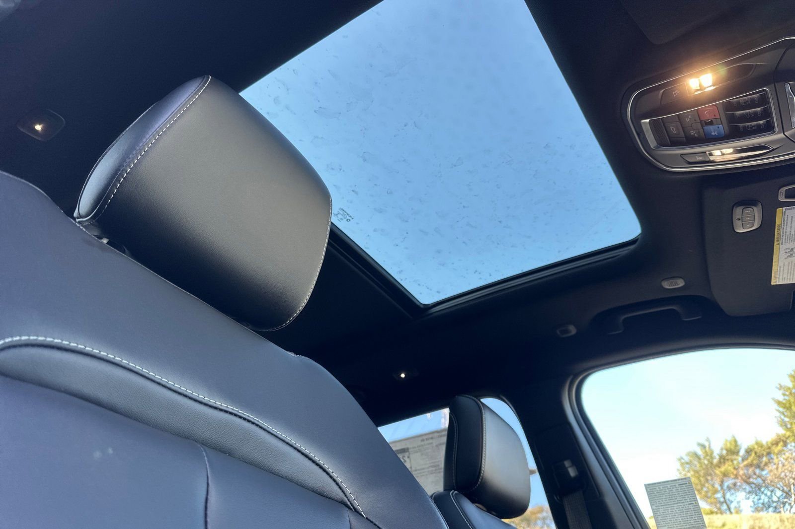 New 2025 Jeep Grand Cherokee L Limited w/ Trailer Tow Package image 22