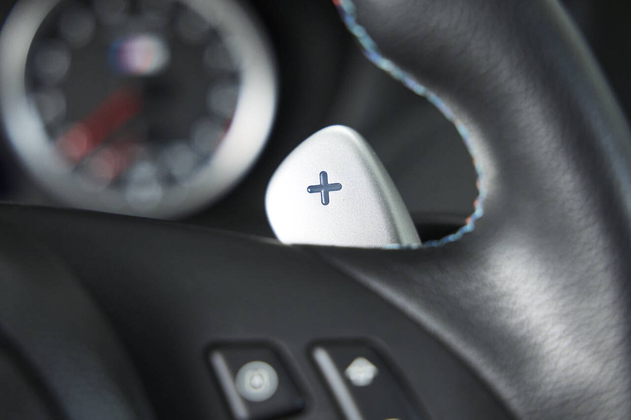 Used 2006 BMW M6 Coupe RWD image 56
