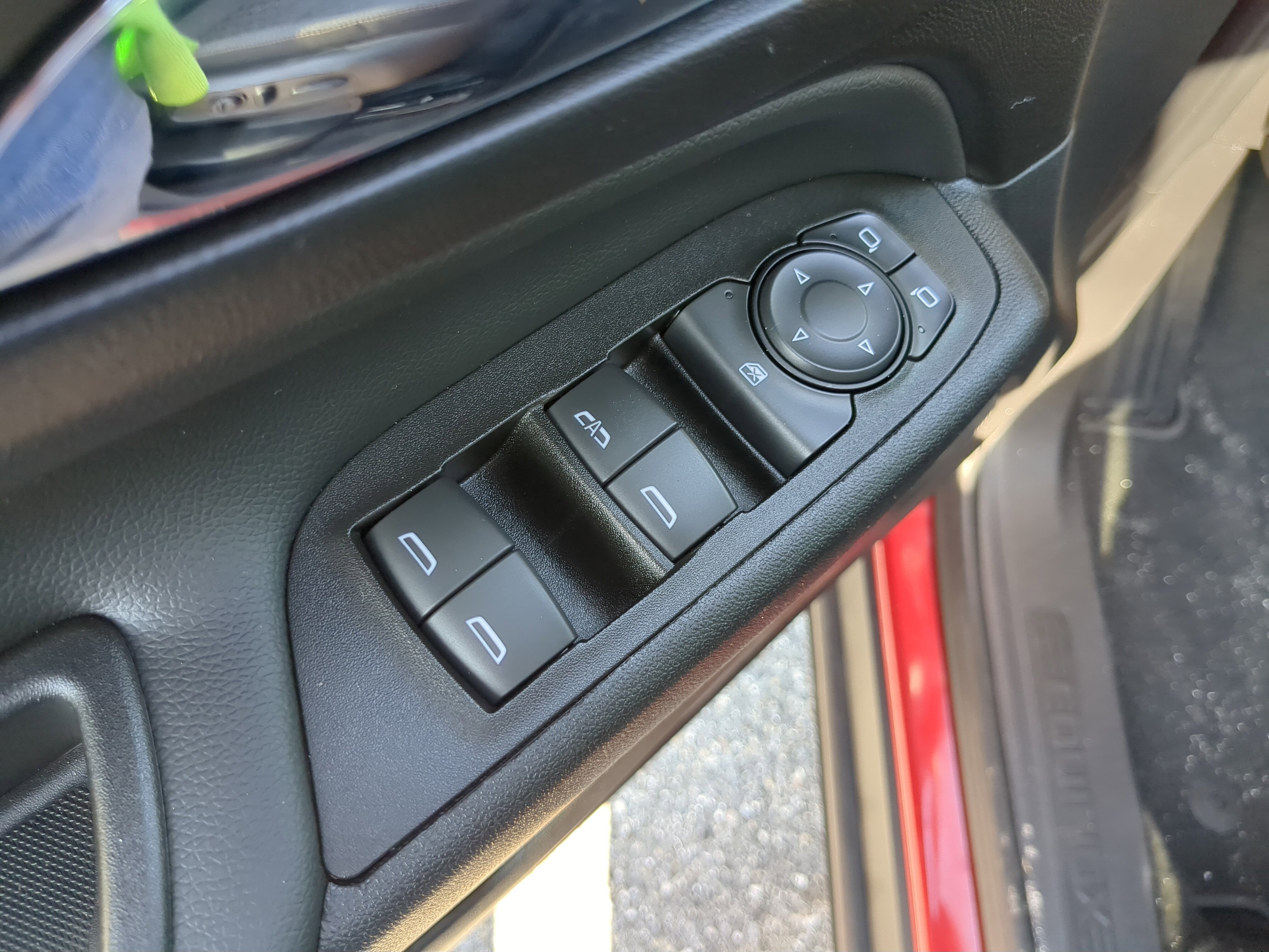 Used 2023 Chevrolet Equinox LT image 18