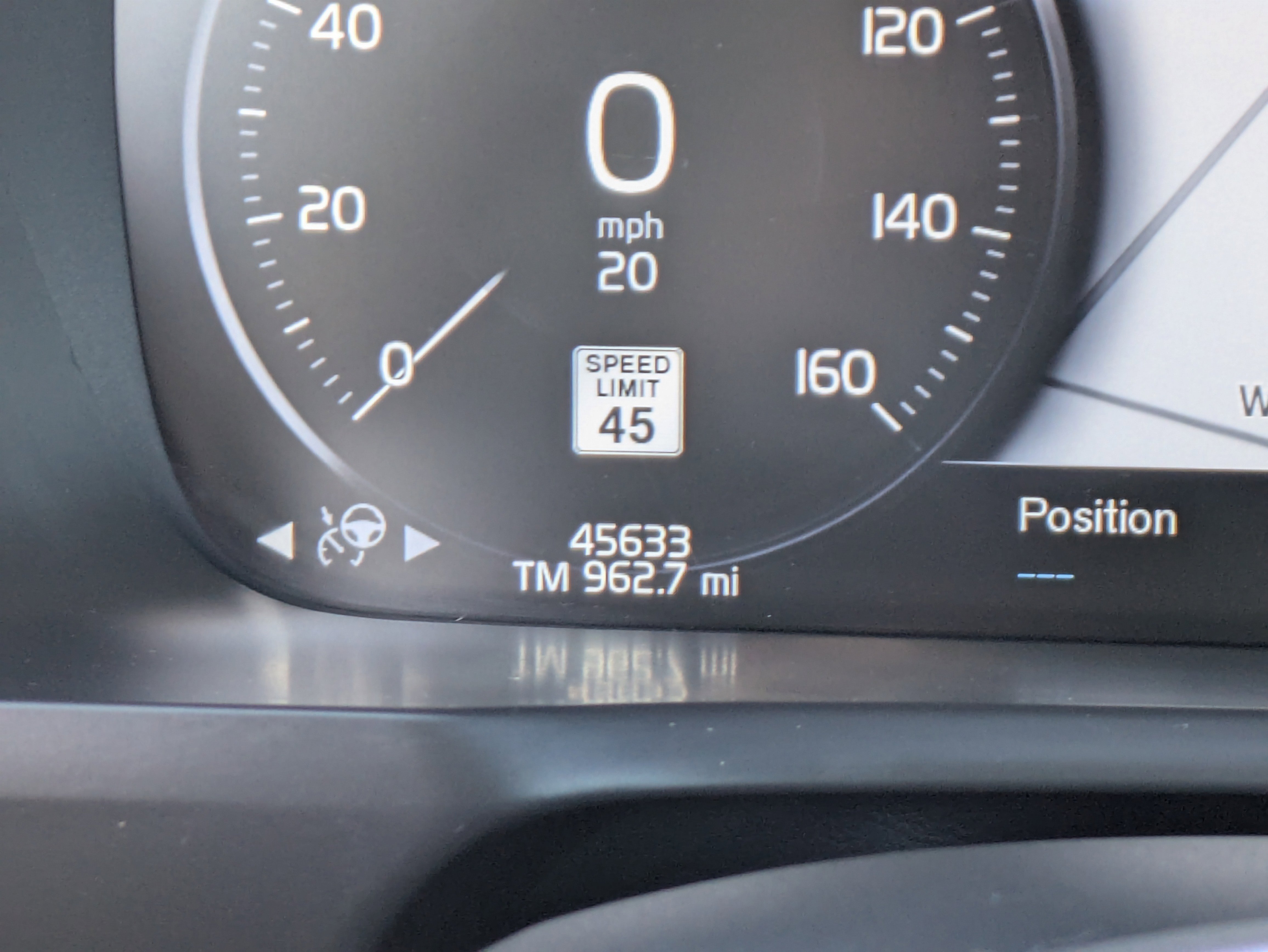 Used 2022 Volvo XC90 T5 Momentum w/ Advanced Package image 32