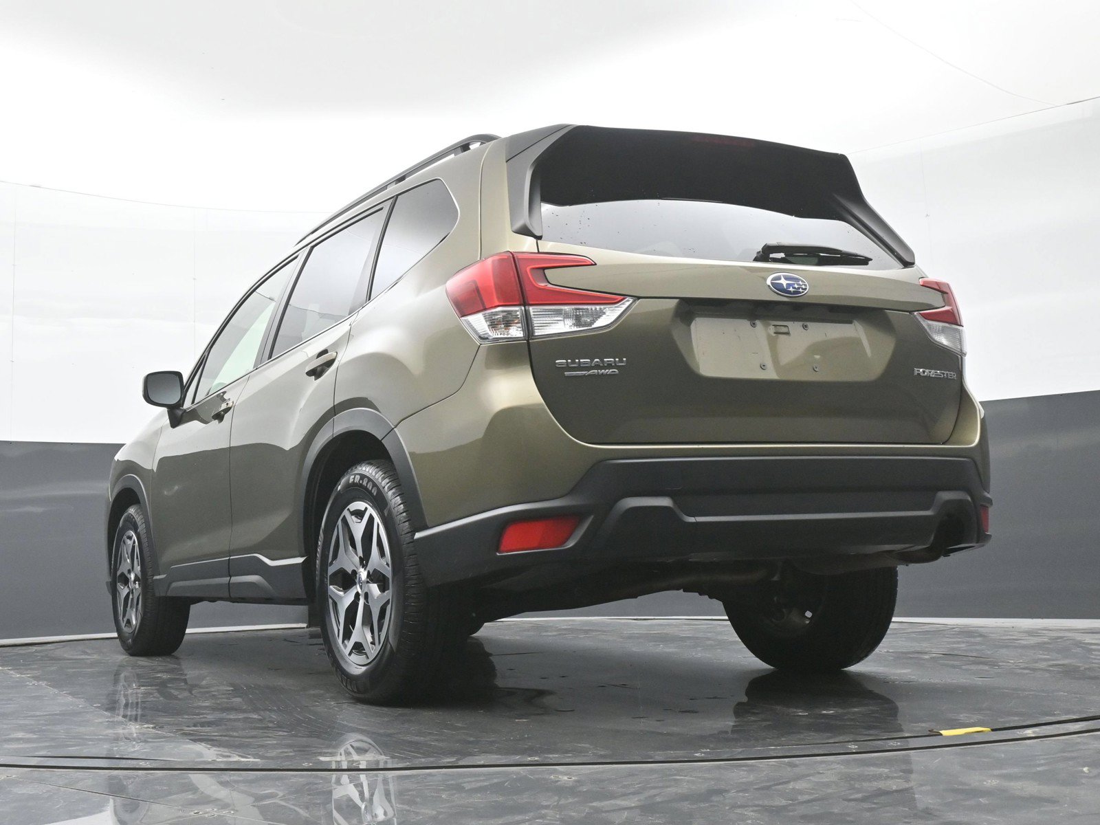 Used 2024 Subaru Forester Premium AWD/4WD image 43