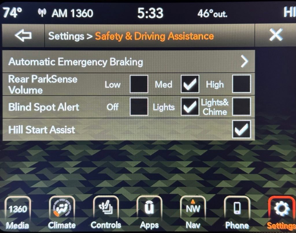 Used 2022 Jeep Wrangler Unlimited Rubicon w/ Dual Top Group image 35