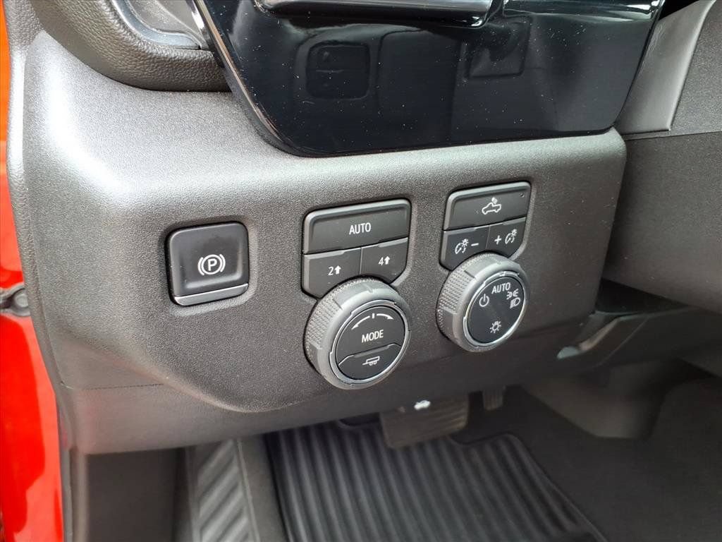 Used 2026 Chevrolet Silverado 1500 LT AWD/4WD image 26