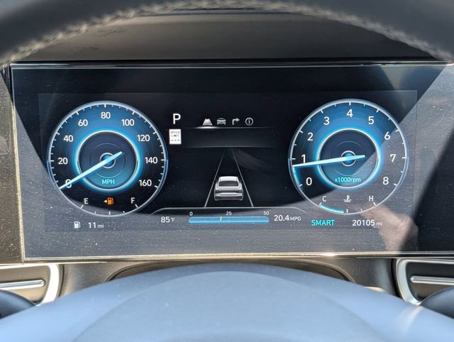 Used 2025 Hyundai Elantra Limited image 26