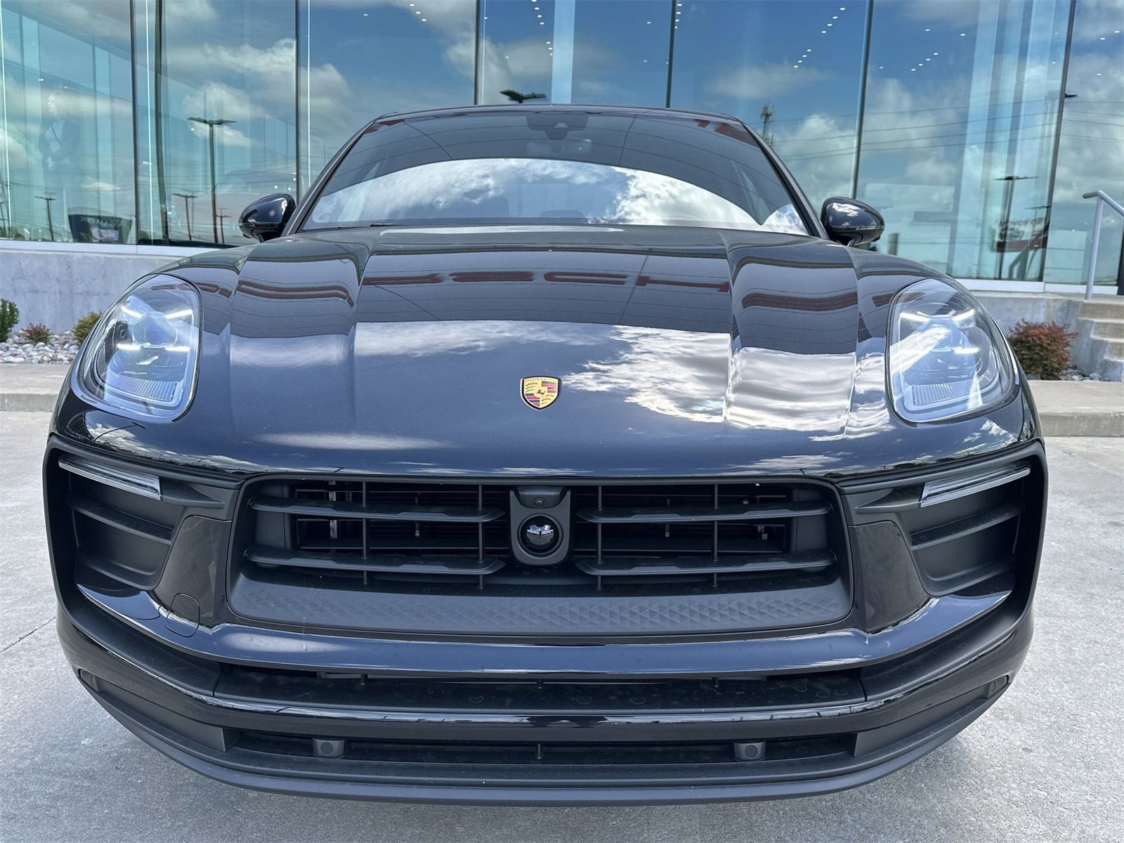 New 2025 Porsche Macan image 10