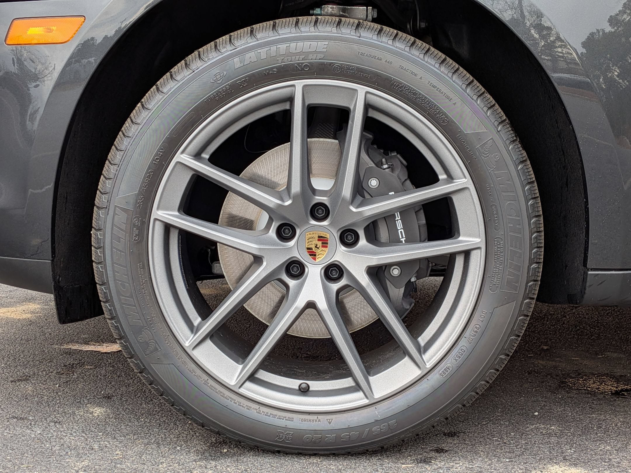 Certified 2026 Porsche Macan AWD/4WD image 36