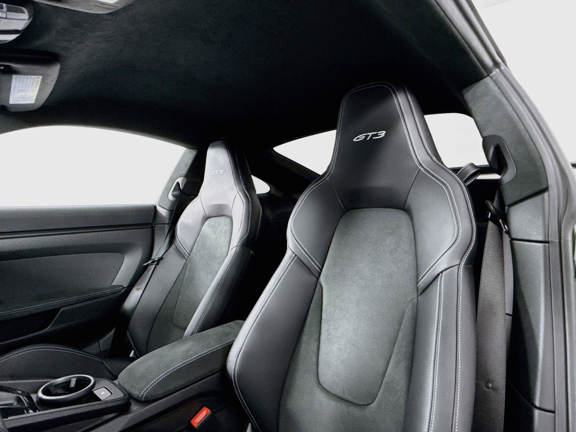 Used 2026 Porsche 911 GT3 RWD image 60