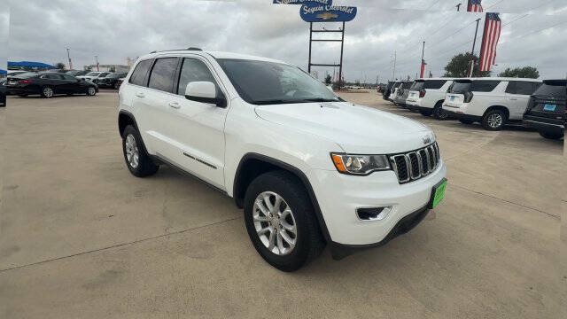 Used 2021 Jeep Grand Cherokee Laredo AWD/4WD image 2