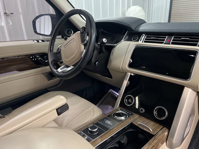 Used 2018 Land Rover Range Rover Supercharged image 24