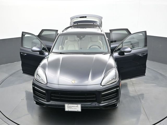 Certified 2021 Porsche Cayenne GTS AWD/4WD image 32