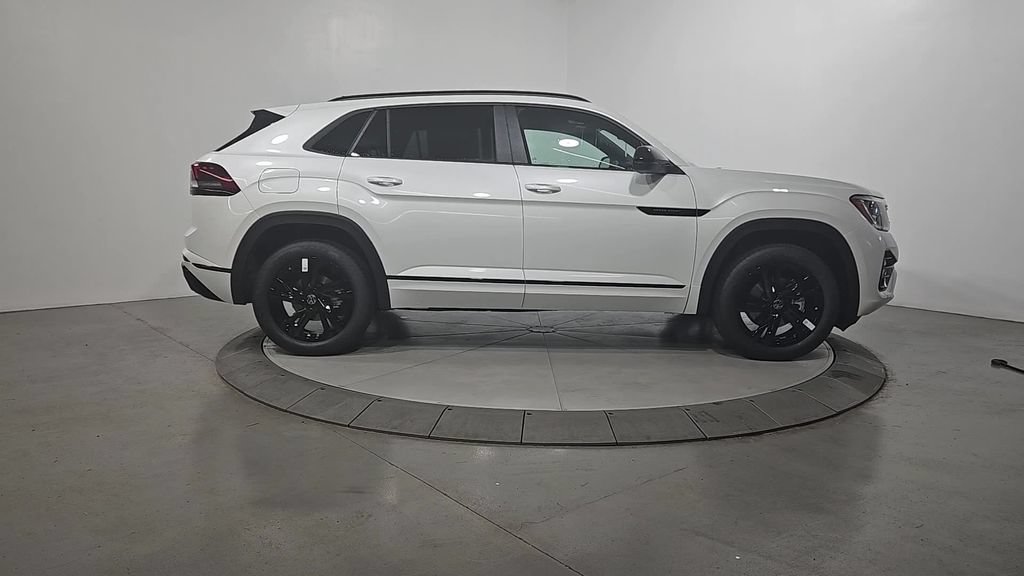 New 2026 Volkswagen Atlas Cross Sport SEL R-Line AWD/4WD image 6