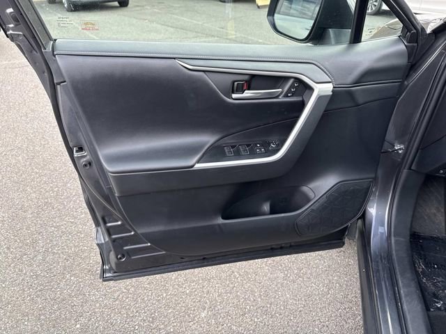 Used 2023 Toyota RAV4 Limited image 10