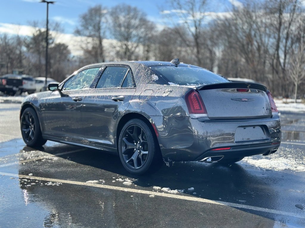 Used 2022 Chrysler 300 S image 4