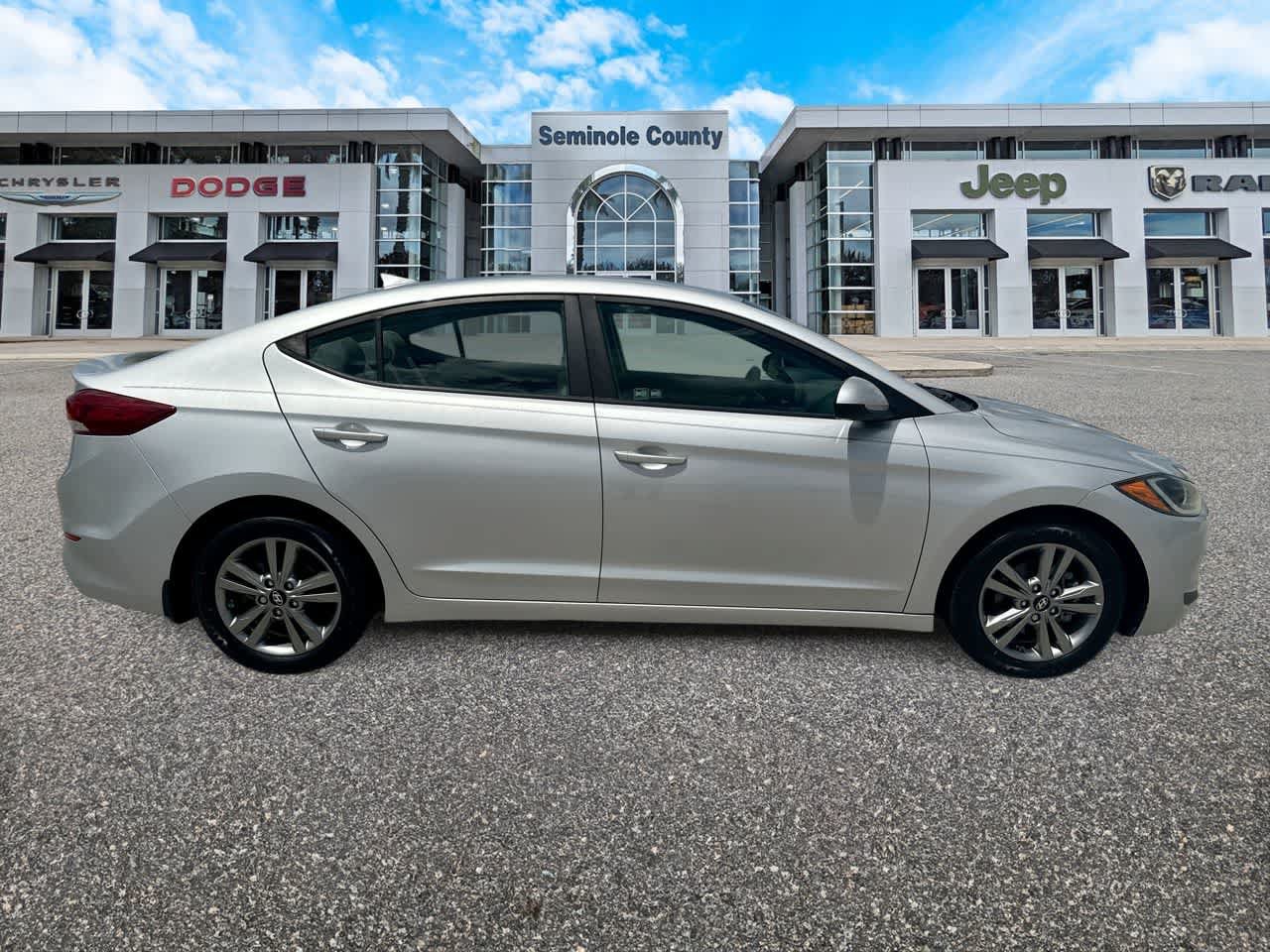 Used 2018 Hyundai Elantra SEL FWD image 9