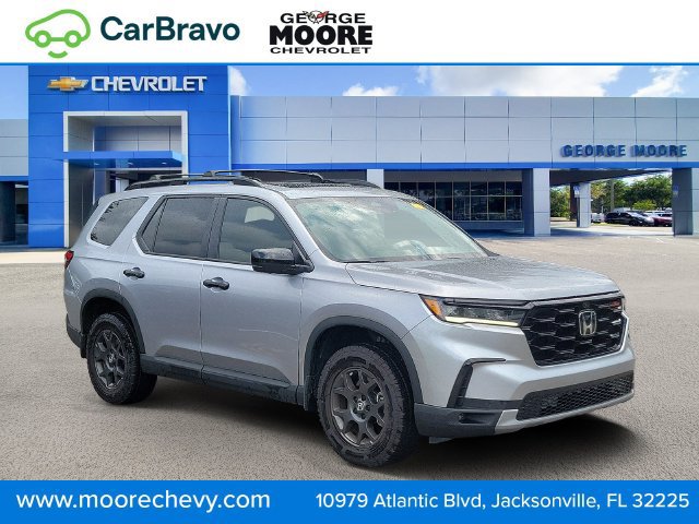 Used 2025 Honda Pilot TrailSport