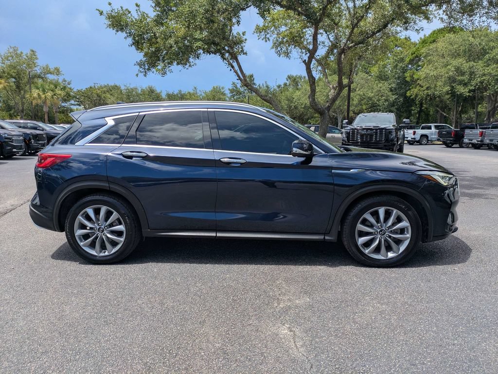 Used 2021 INFINITI QX50 Luxe FWD image 3