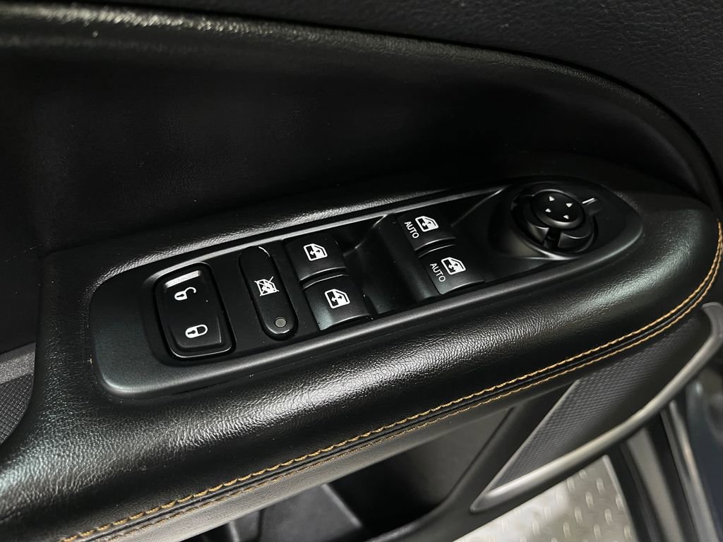 Used 2018 Jeep Compass Limited image 14