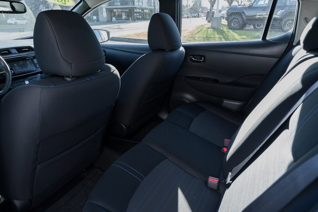 Used 2019 Nissan Leaf SV w/ SV Technology Package image 21