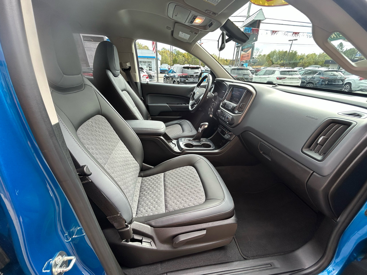 Used 2022 Chevrolet Colorado Z71 image 22