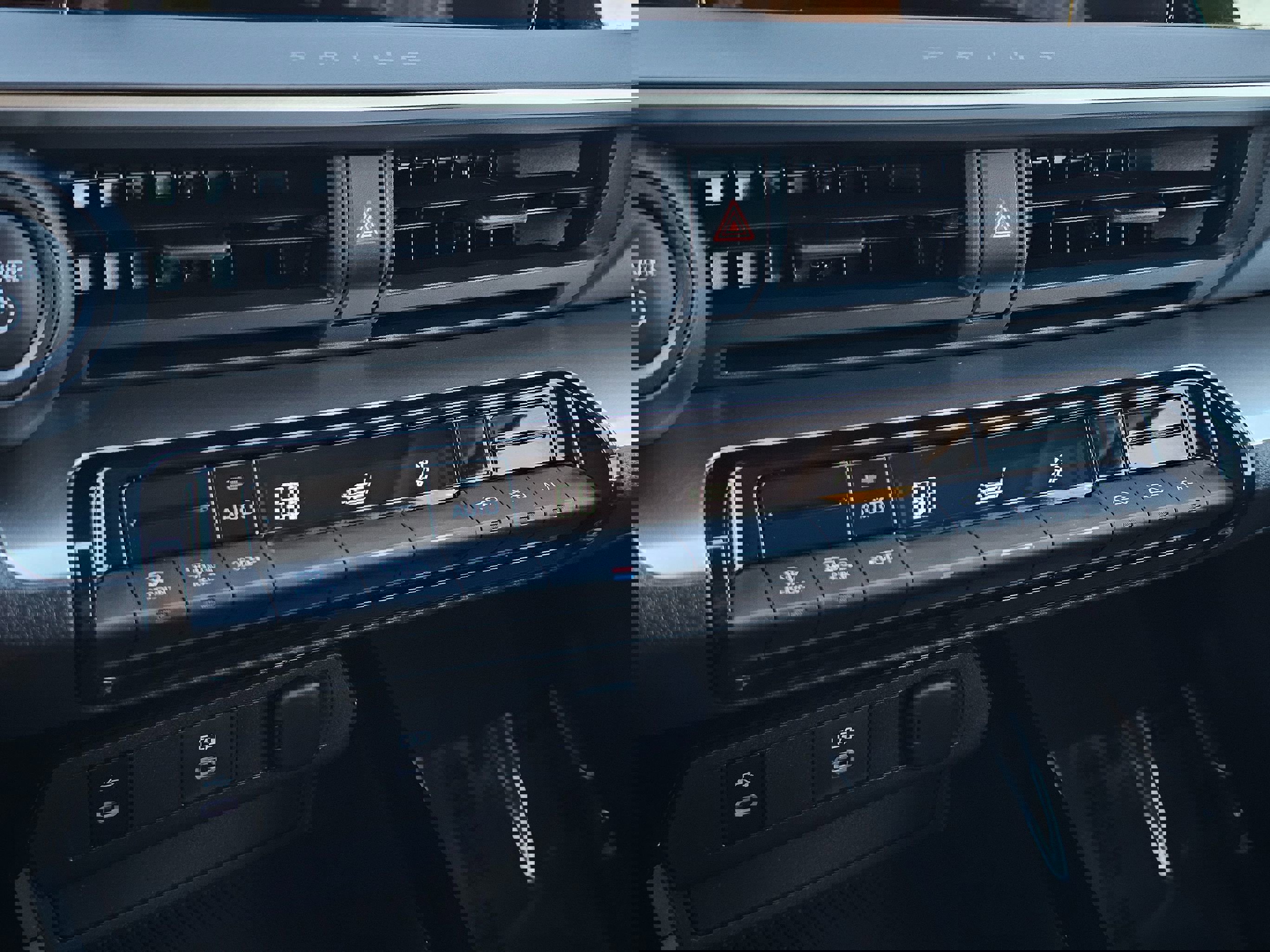 Used 2023 Toyota Prius LE image 36