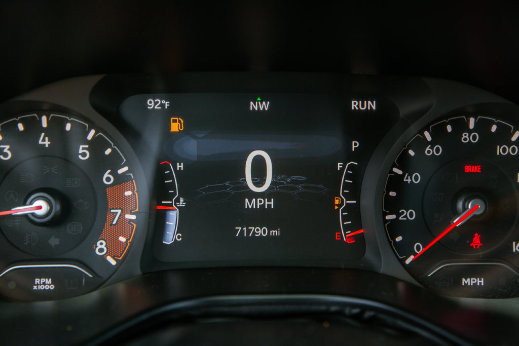 Used 2024 Jeep Compass Latitude AWD/4WD image 17